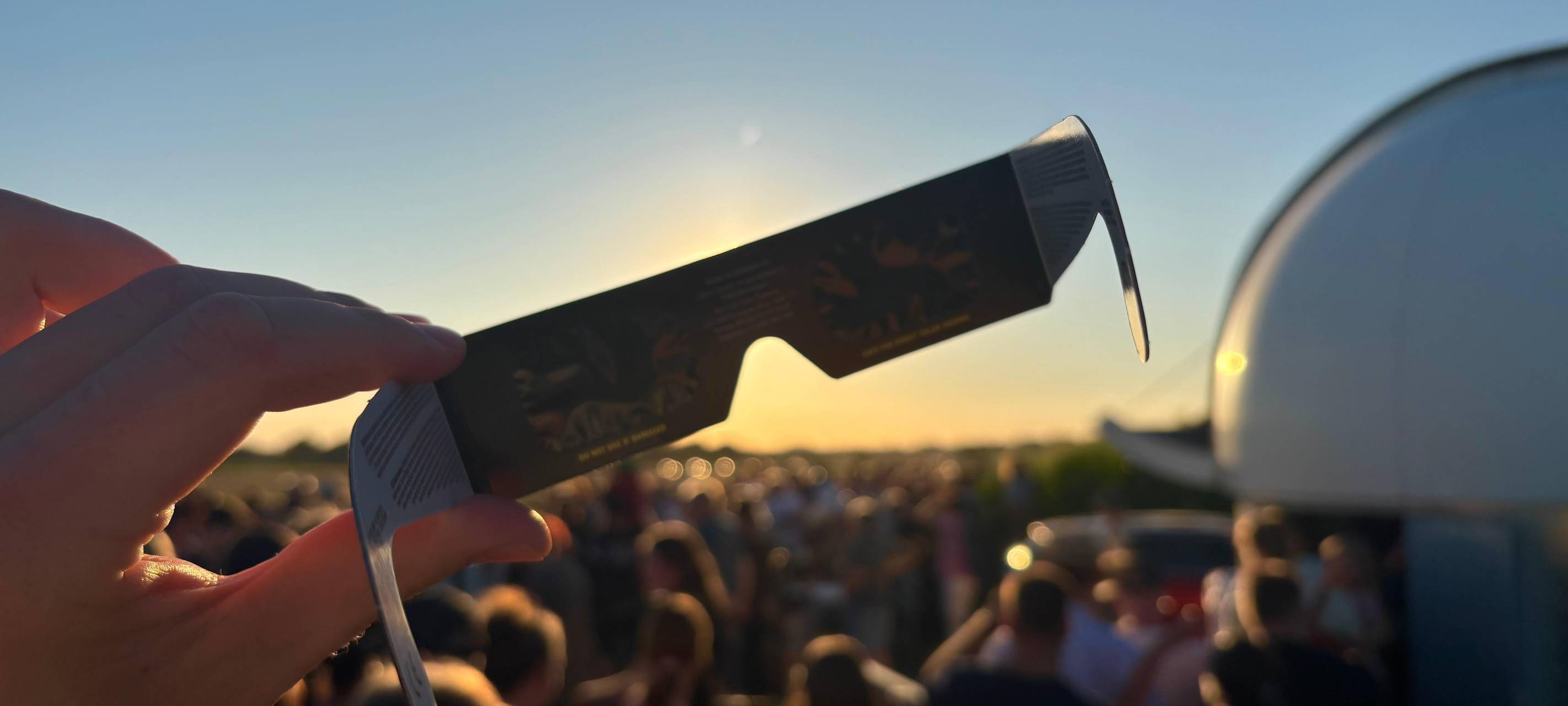 Tausende in Hamm erleben die Sonnenfinsternis