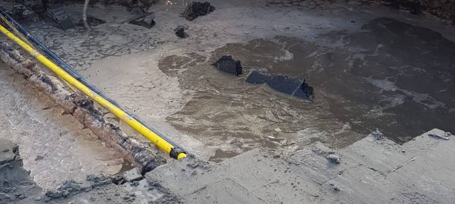 Riesiges Loch im Westberger Weg