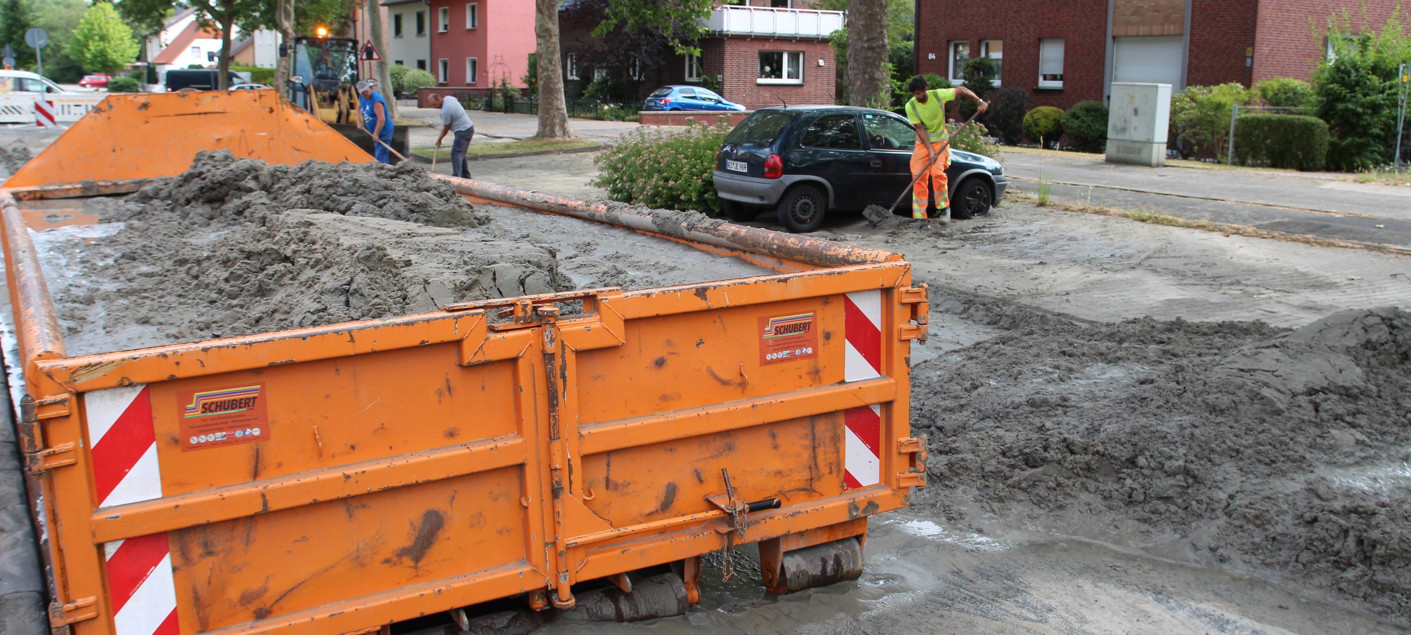 Riesiges Loch im Westberger Weg