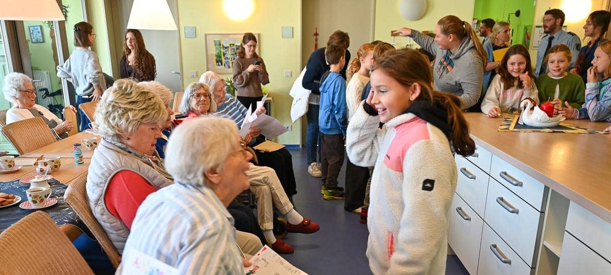 Hammer Schüler malen Bilder gegen Trickbetrug