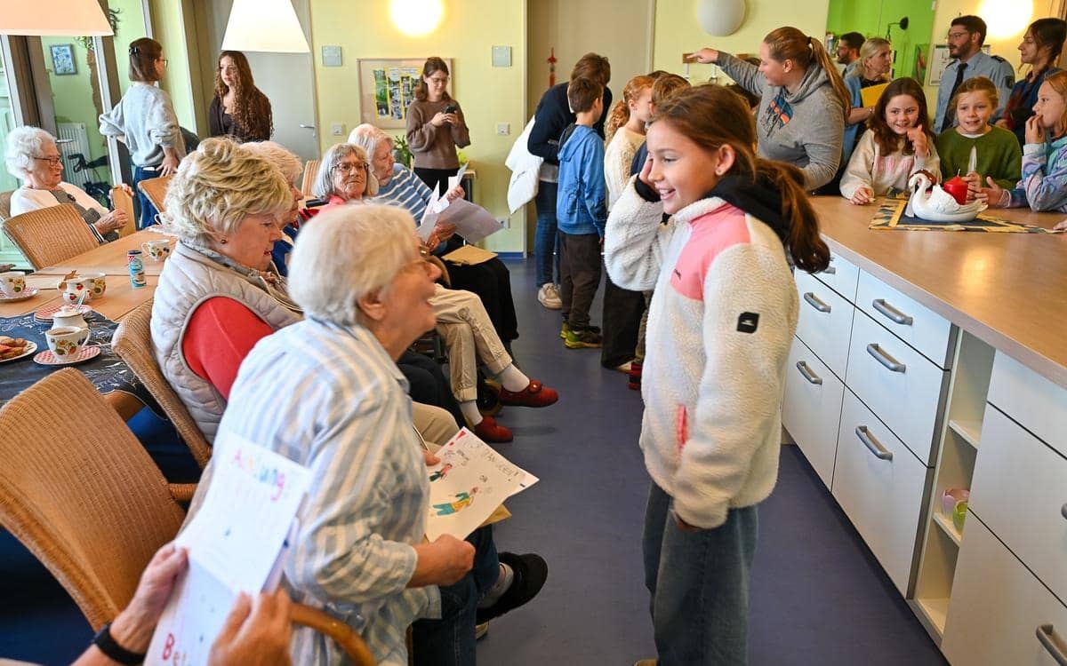Hammer Schüler malen Bilder gegen Trickbetrug