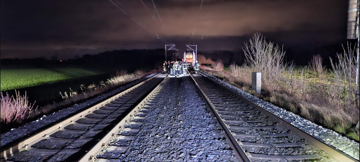 Zug evakuiert: Bahnstrecke zwischen Hamm und Soest über Stunden dicht