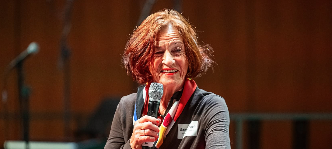 Ex-Oberbürgermeisterin Sabine Zech bei Podiumsdiskussion zum Großstadtjubiläum